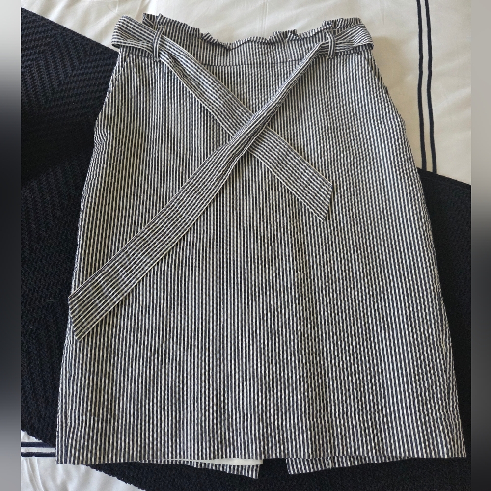 Ann Taylor Black and White Midi Wrap Skirt